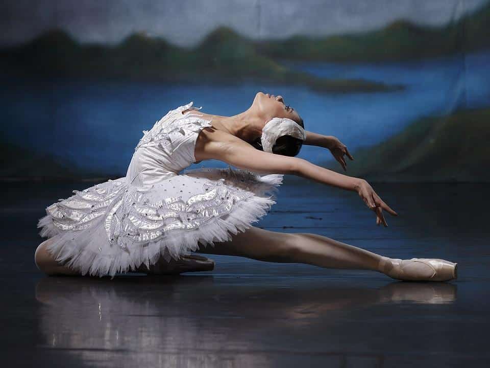 Ballet Dancer Abigail Oliveiro performing Swan Lake in white tutu