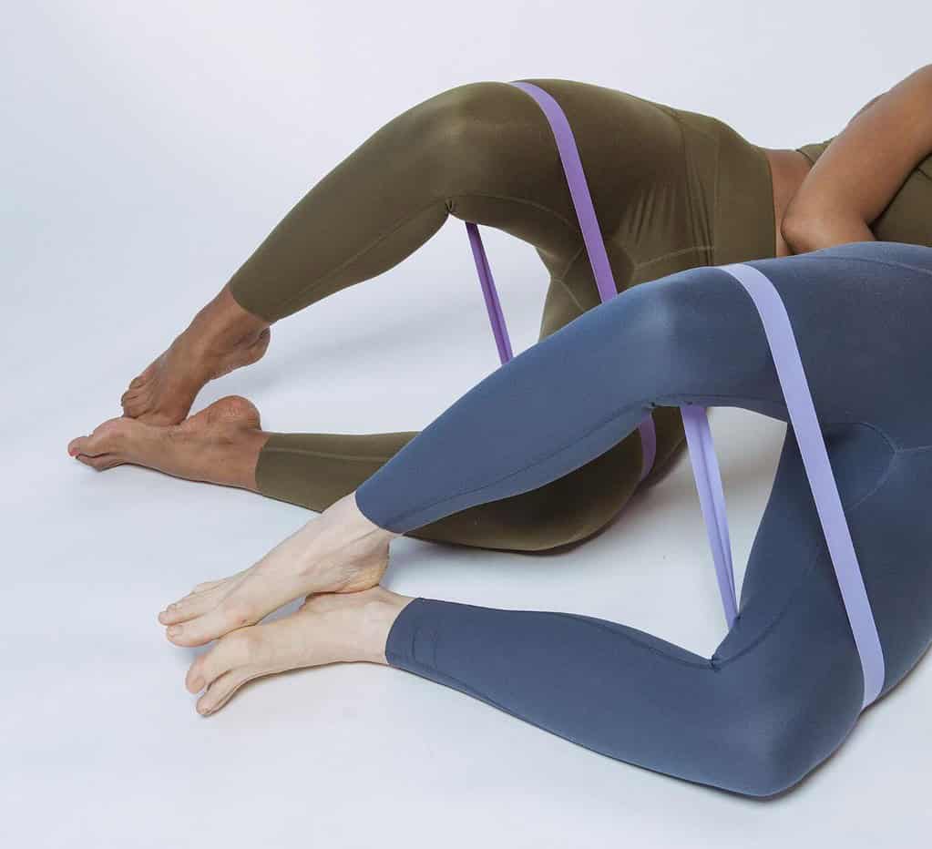 Clam stretch with theraband