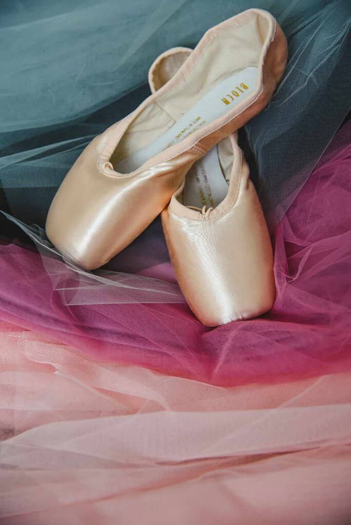 A pair of pointe shoes