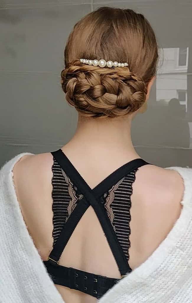 Pleated bun hairstyle